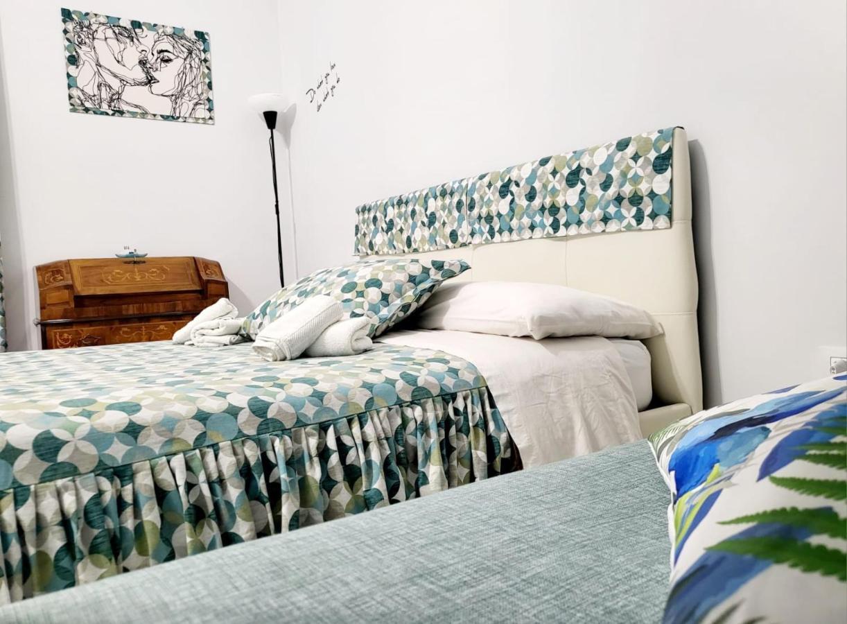 Dory'S Room Camera Nel Cuore Di Napoli Exterior photo