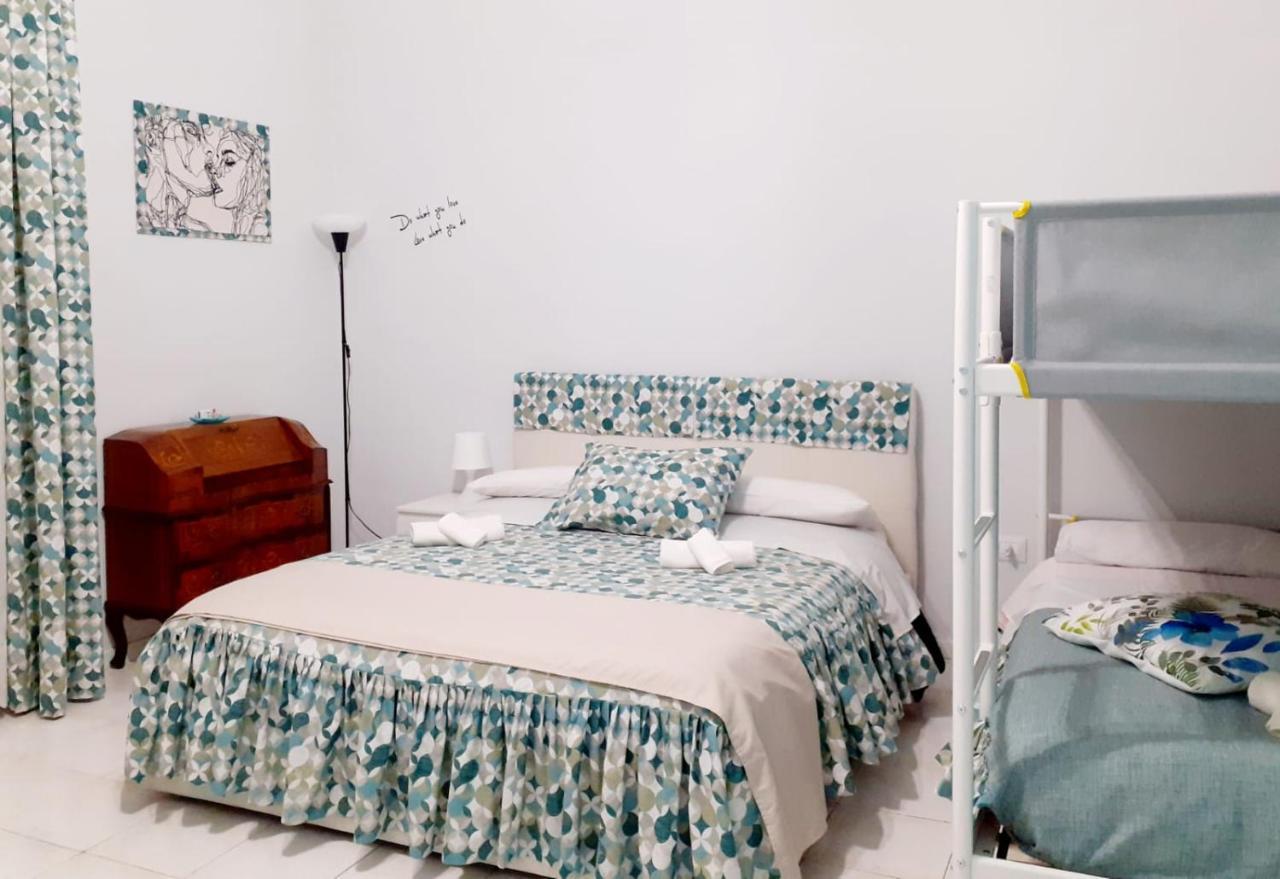 Dory'S Room Camera Nel Cuore Di Napoli Exterior photo